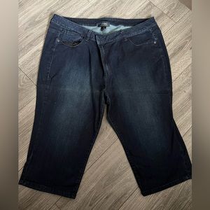 Denim Pedal Pushers size 26 Venezia by Lane Bryant